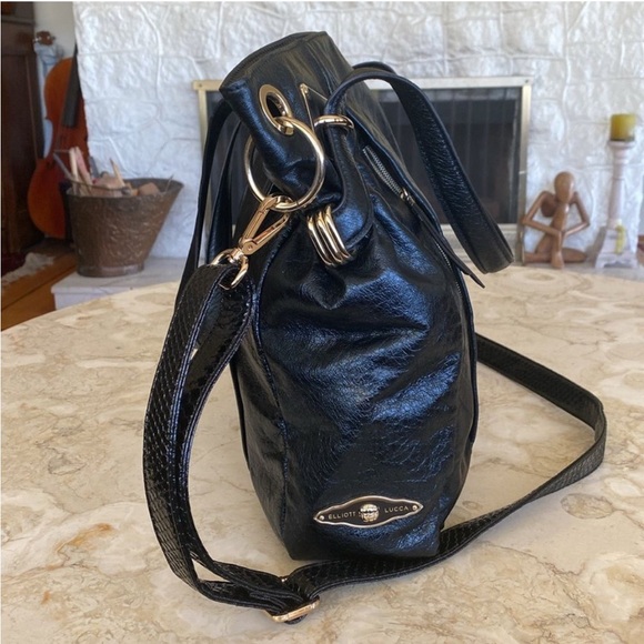 Elliott Lucca Black Shoulder Bag - Picture 4 of 16
